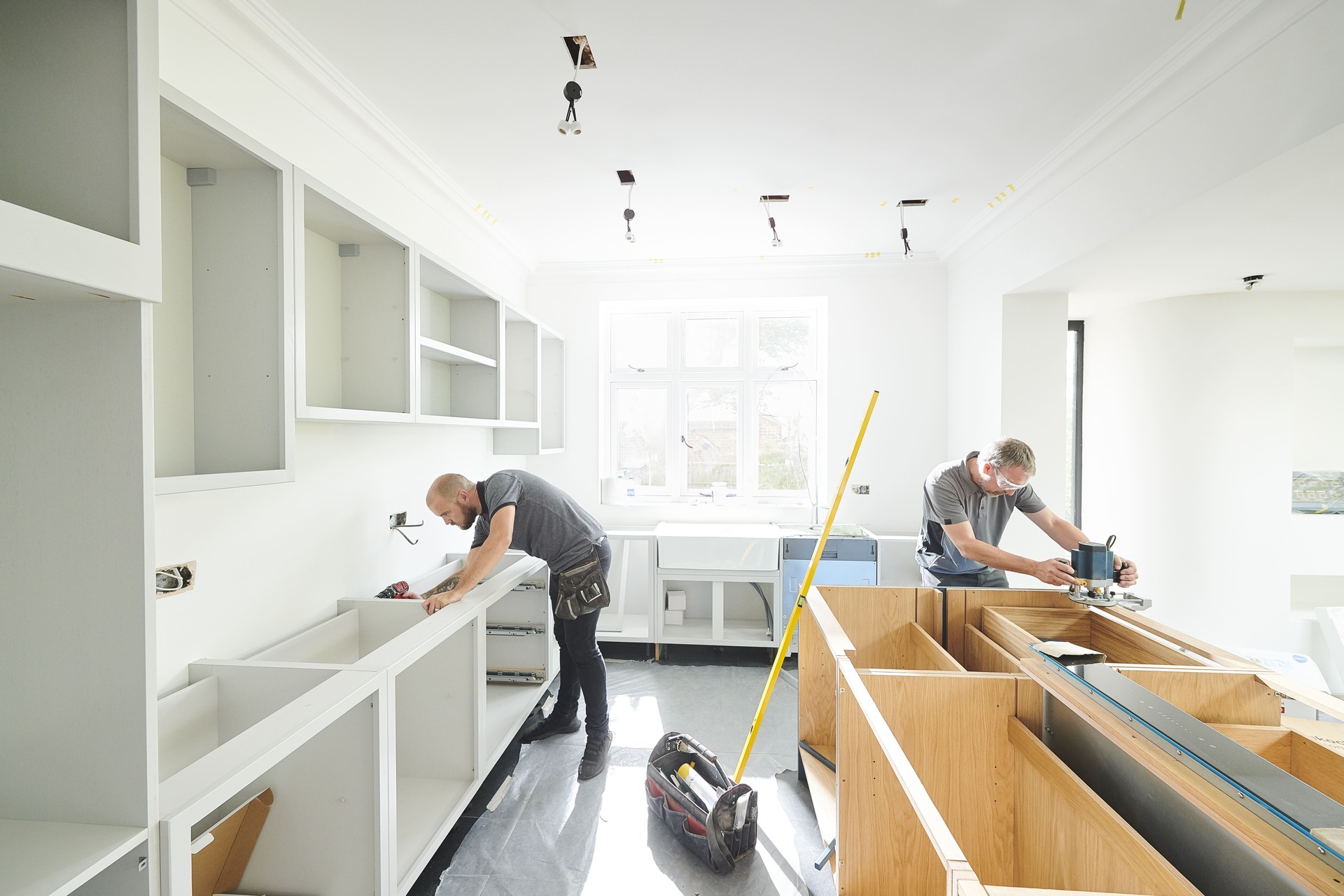 Carpentry-Handyman-1093915578-min